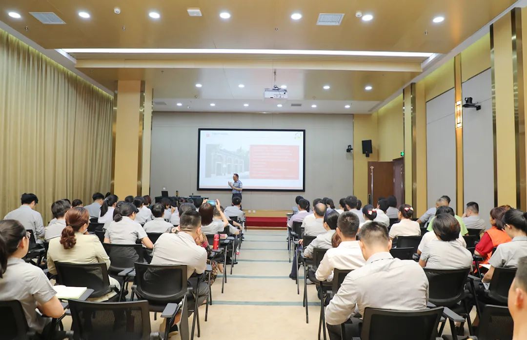 绿之韵集团党委举行党史专题学习会