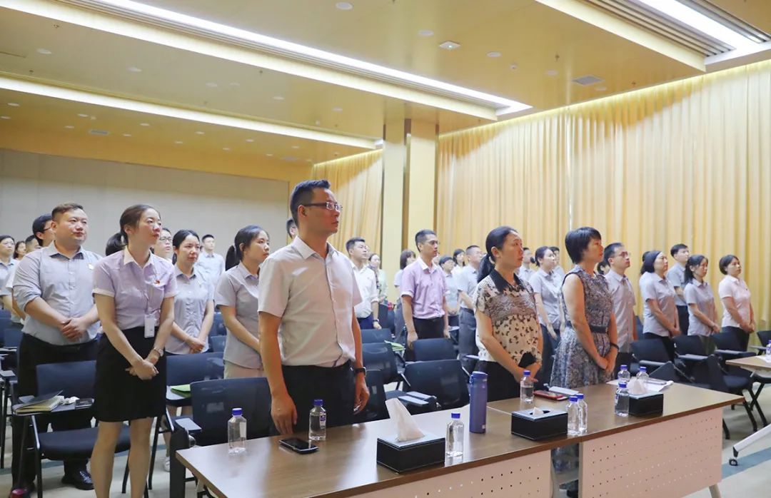 绿之韵集团党委举行党史专题学习会