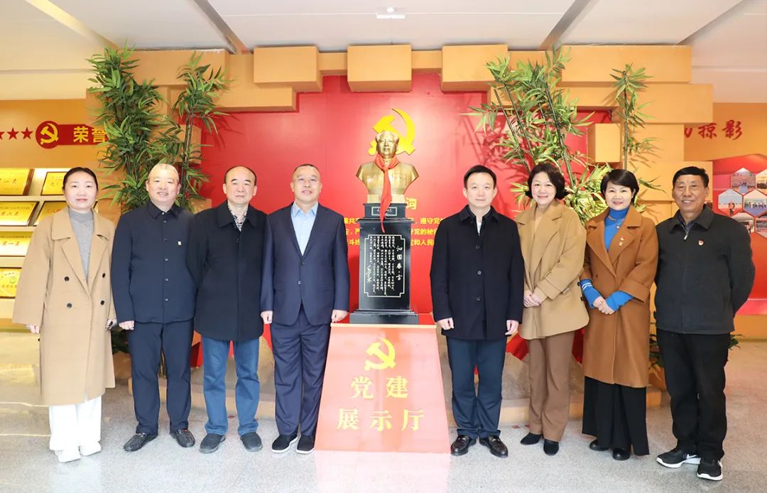 中共长沙市委常委、统战部部长何朝晖一行莅临绿之韵集团调研指导