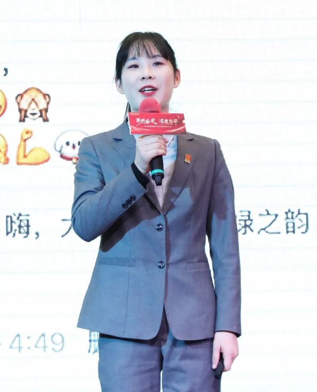 绿之韵集团2021年度总结表彰大会暨新春团拜会举行