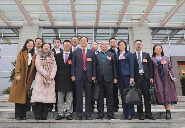 胡国安代表出席长沙市第十六届人民代表大会第一次会议