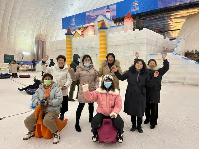 梦冰雪 无限极——河北省家庭冰雪体验活动走进保定