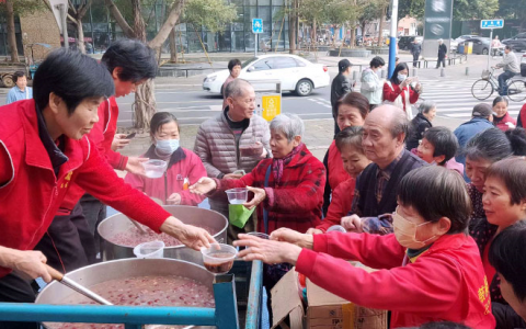 完美福建分公司：浓情拗九送福粥 近邻友爱暖人心