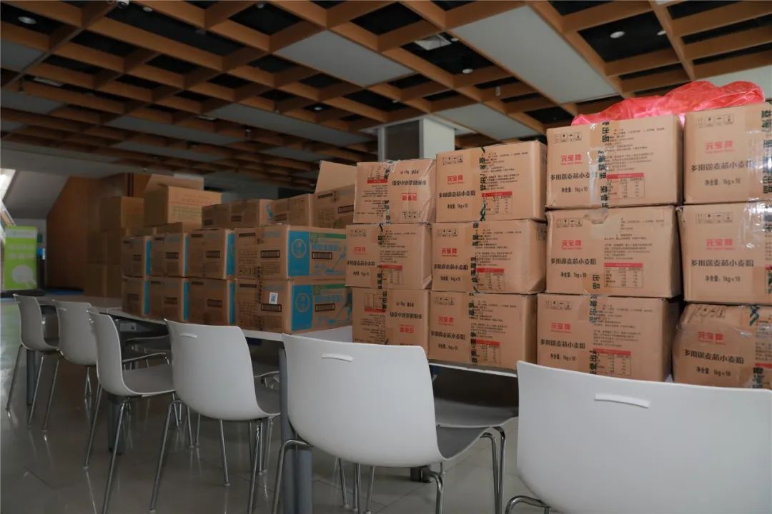 同心守“沪”，绿叶紧急调配米、面、蔬菜生活物资驰援上海虹口区
