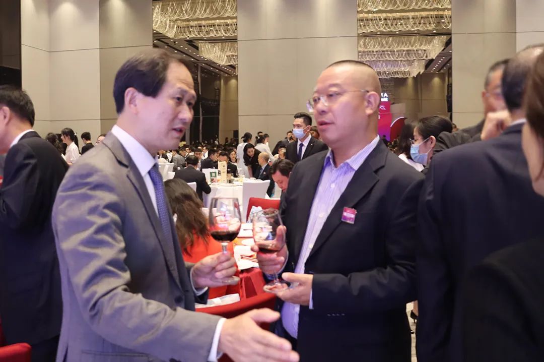 绿之韵胡国安董事长受邀出席香港特别行政区成立25周年庆祝晚宴