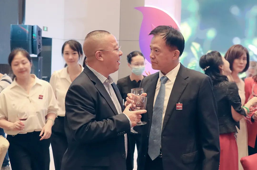 绿之韵胡国安董事长受邀出席香港特别行政区成立25周年庆祝晚宴