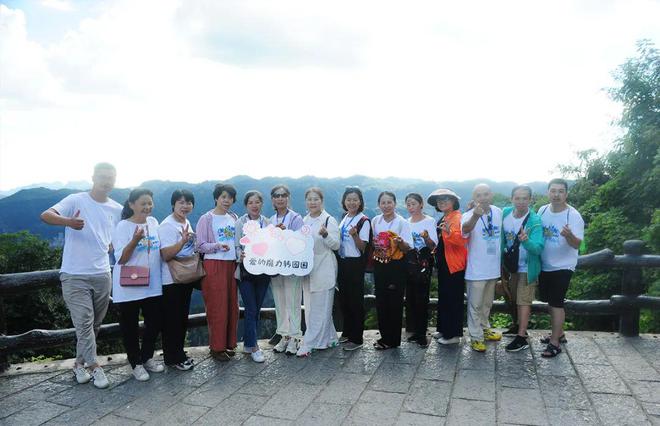 带着梦想去旅行 | 2022绿之韵市场精英张家界旅游研讨会圆满收官