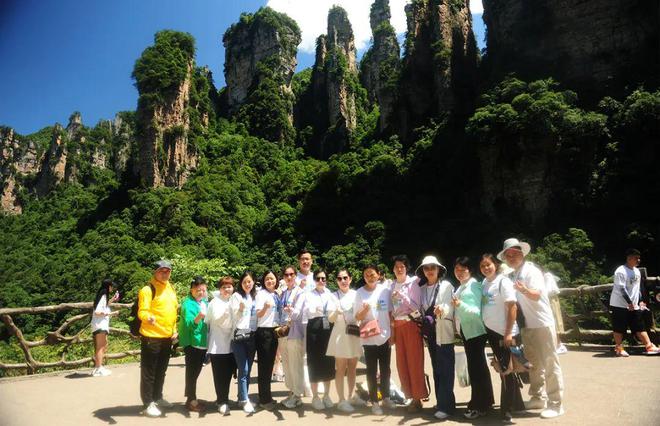 带着梦想去旅行 | 2022绿之韵市场精英张家界旅游研讨会圆满收官