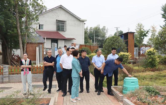 绿之韵胡国安陪同市人大常委会副主任李平一行赴浏阳调研农业农村工作