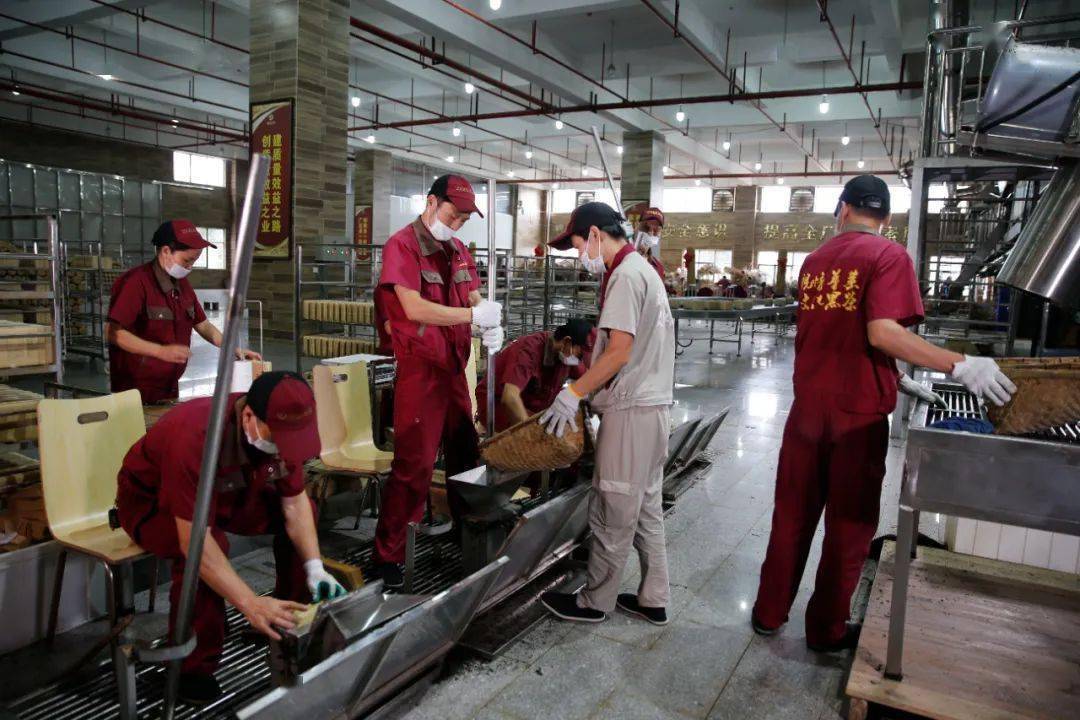 理想华莱：“中国传统制茶技艺及其相关习俗”申遗成功 “千两茶制作技艺、茯砖茶制作技艺入选