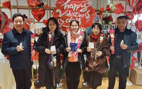 新时代“美丽情人节”活动在新时优品济南直营店成功举办