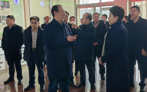 自治区党委教育工委书记、教育厅党组书记、厅长黄雅丽等一行莅临宇航人公司参观指导