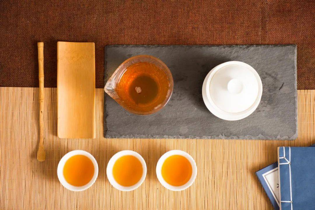 理想华莱：茶饮品，自然安全；茶文化，清敬和真