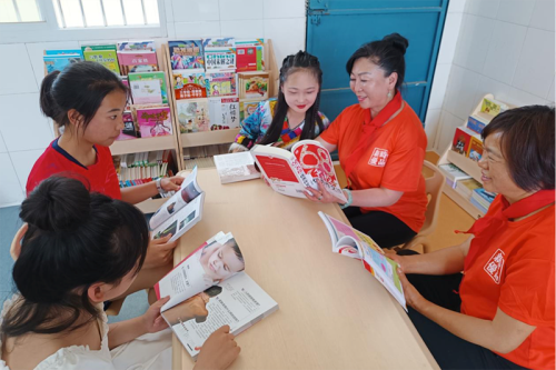 新时代 | “国珍书屋”爱心捐赠公益活动在旧邑小学举办
