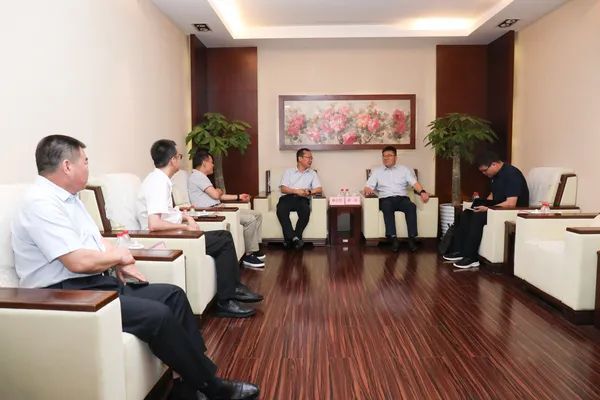 安徽省亳州市人民政府副市长薛冰一行到访康美药业
