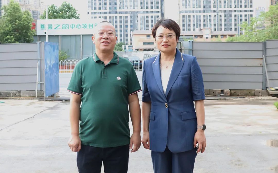 益阳市人民政府副市长罗晓皓一行莅临绿之韵中心走访调研