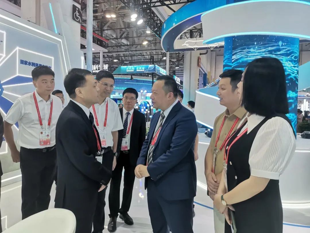 安发总裁高炜应邀参加中国国际投洽会并出席福建省重大项目集中签约仪式