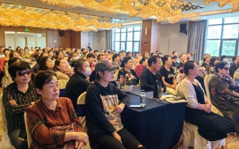 新时代宁夏分公司成功举办“芳华悦己 向美而生”水疗焕肤沙龙活动