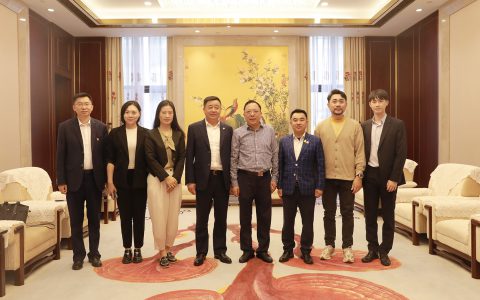 泰国江苏青年总商会一行参观安惠