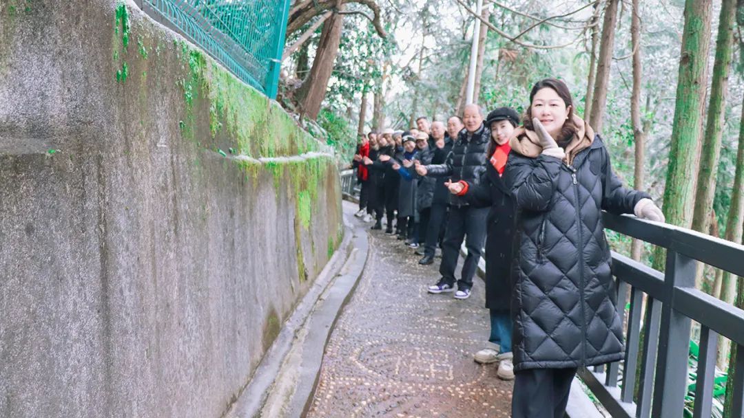 致公·绿韵书屋举行第三期读书分享会《洞见的力量》