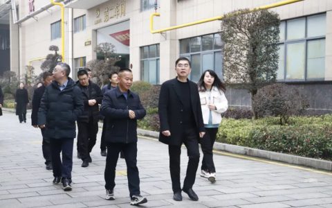 湖南省工信厅石峰岗纪检组长一行莅临理想华莱参观调研