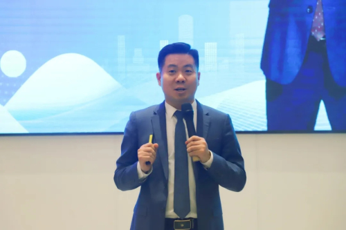 福能源圣天系统成都事业说明会在成都举行