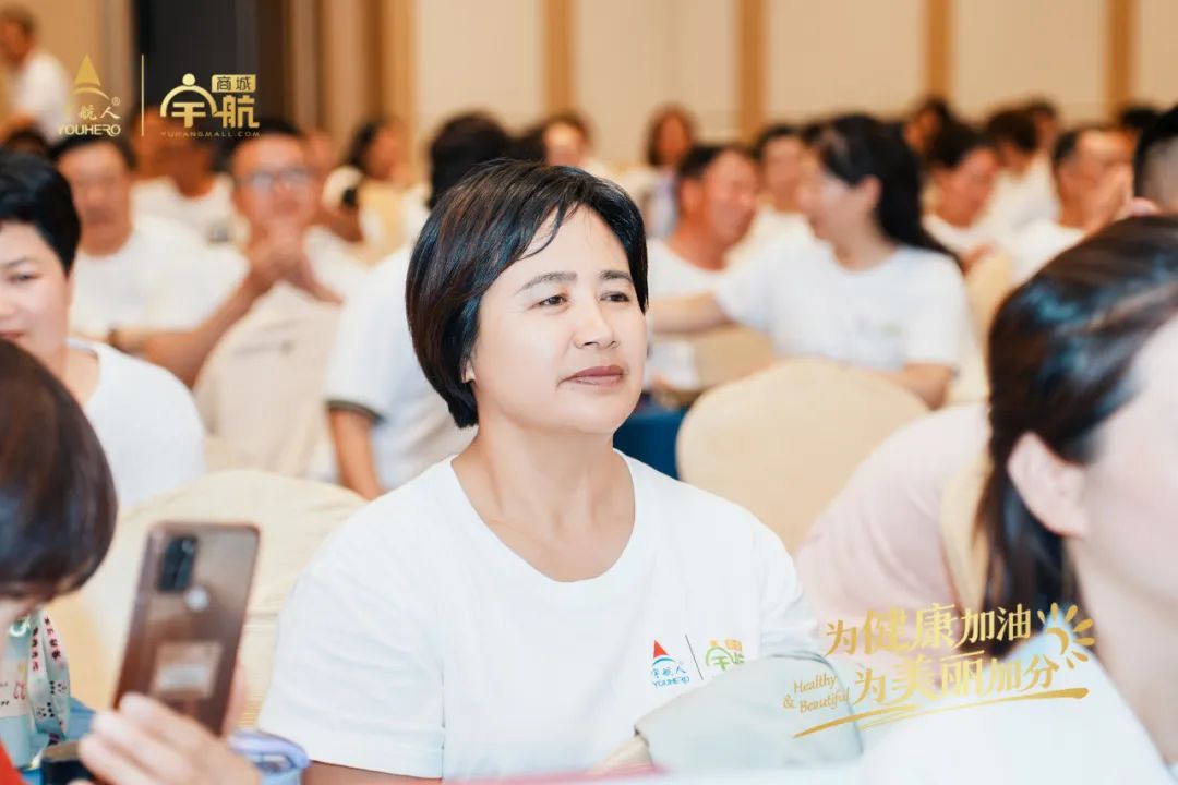 宇航人第四期美容护肤专业班在郑州圆满结课