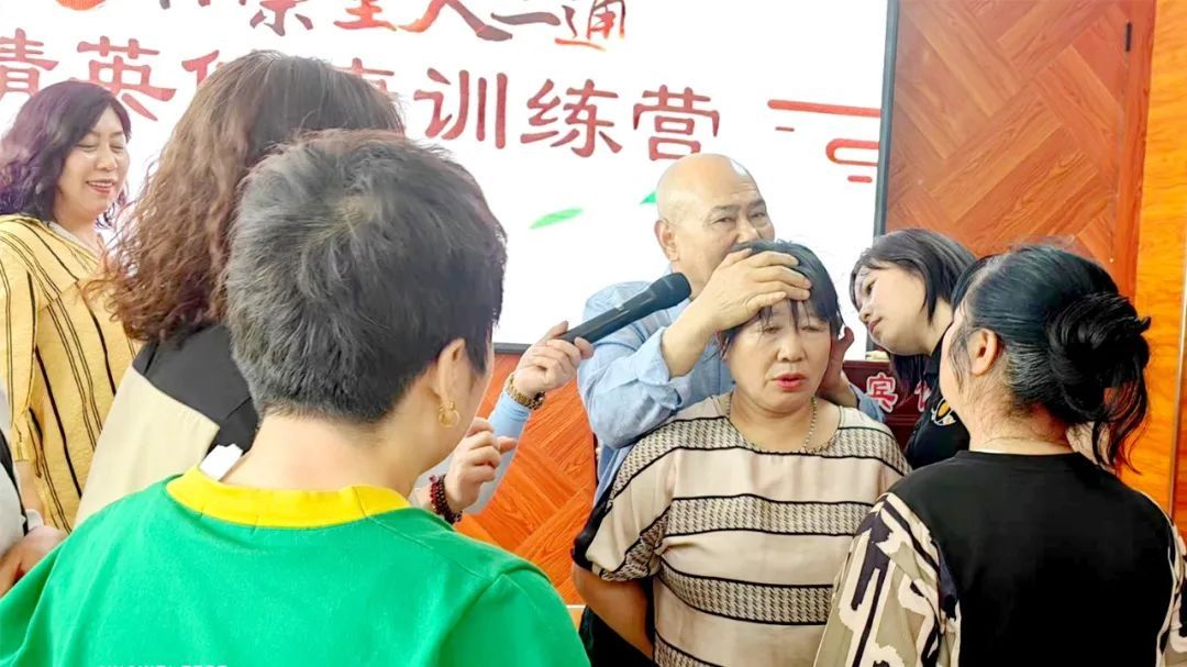 荣格怀荣堂•大三通精英健康训练营走进河北涿鹿