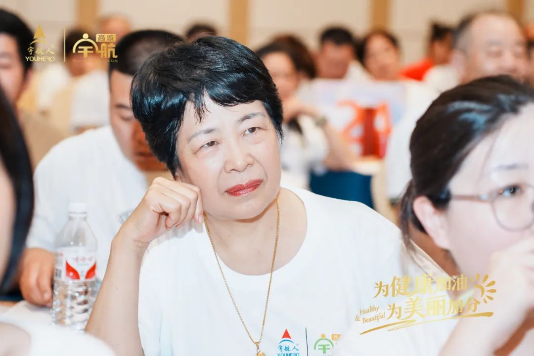 宇航人第四期美容护肤专业班在郑州圆满结课