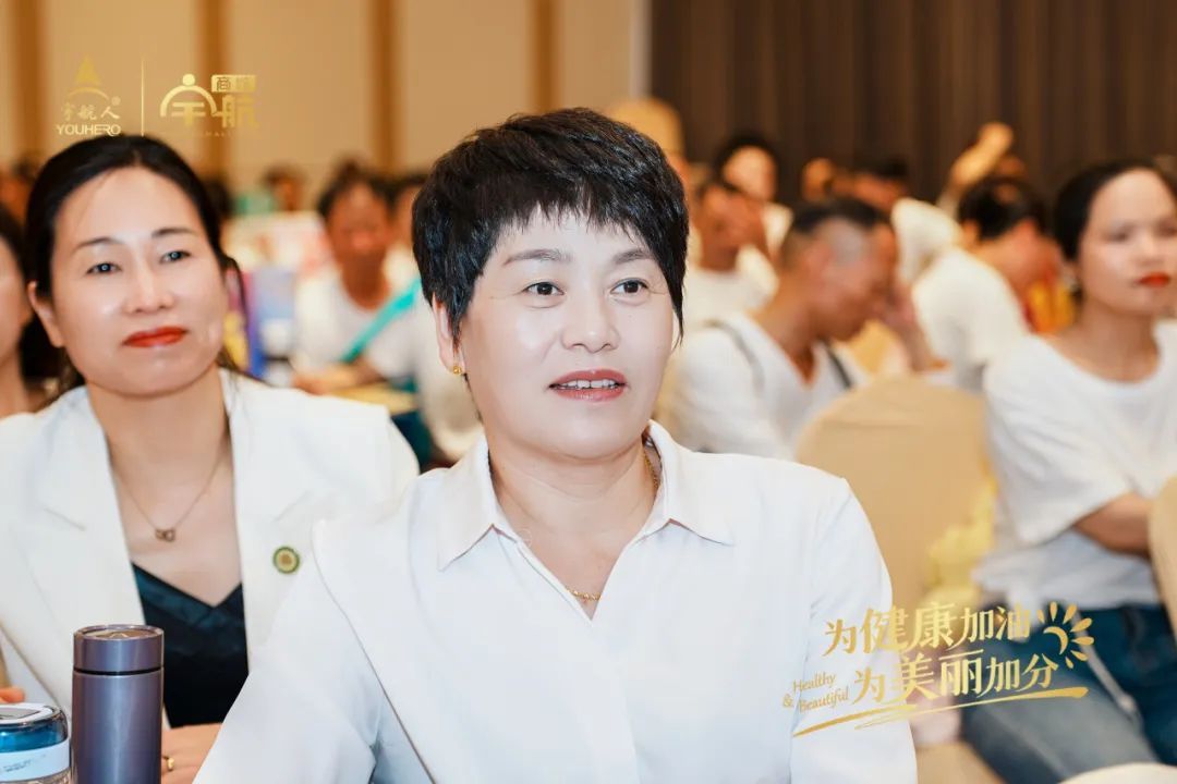 宇航人第四期美容护肤专业班在郑州圆满结课