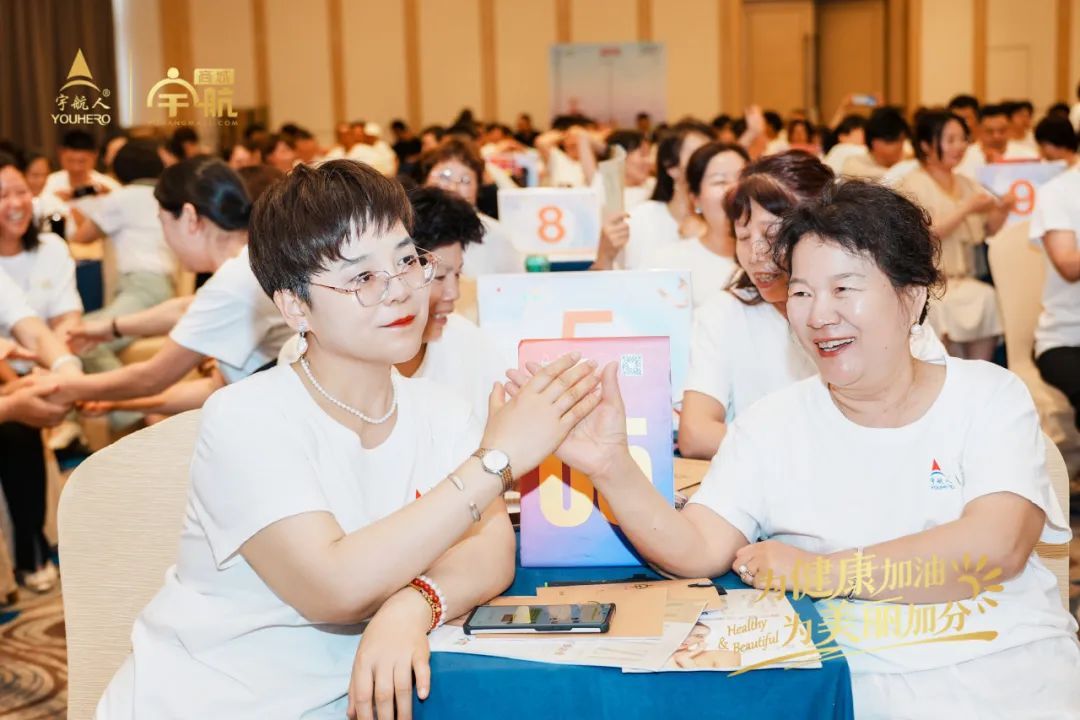宇航人第四期美容护肤专业班在郑州圆满结课