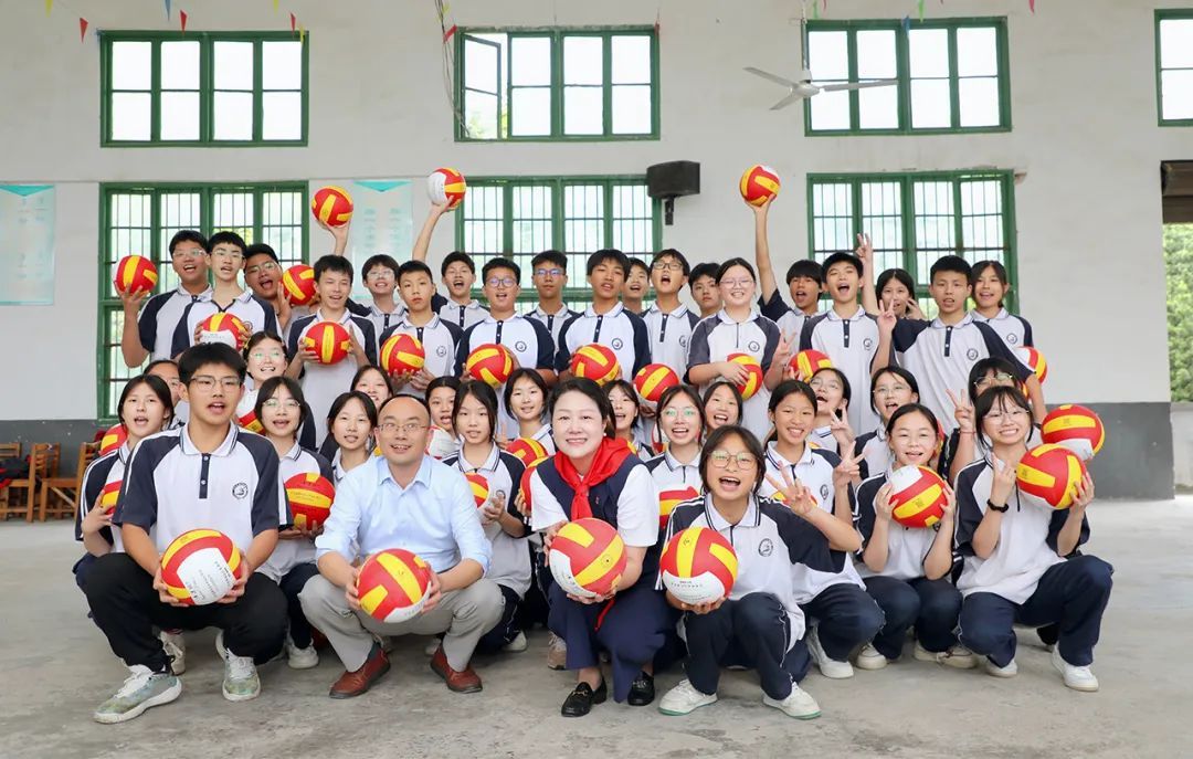 2024年“绿韵圆梦”助学行动走进浏阳扬眉中学