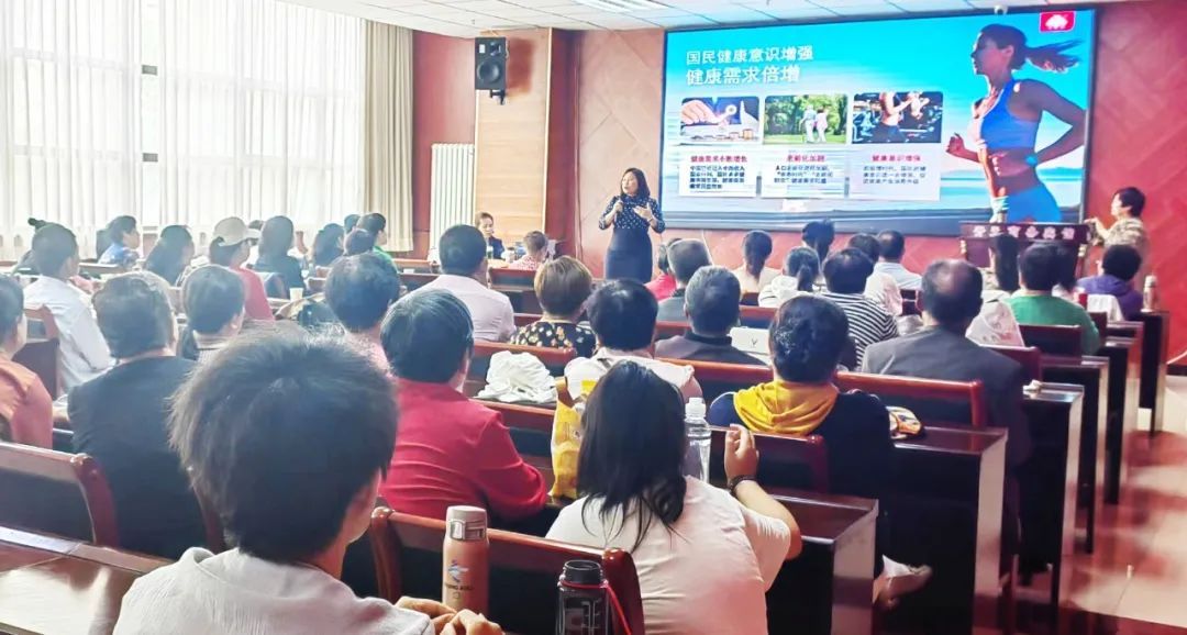荣格怀荣堂•大三通精英健康训练营走进河北涿鹿