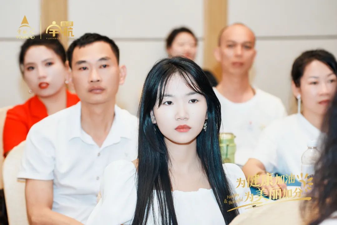 宇航人第四期美容护肤专业班在郑州圆满结课