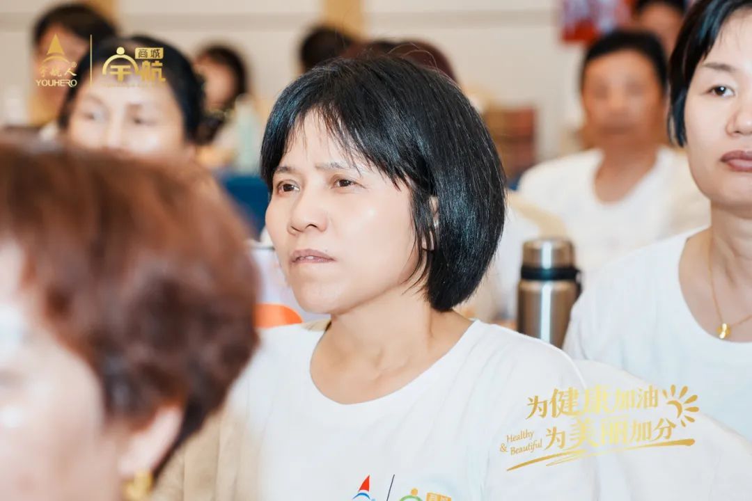 宇航人第四期美容护肤专业班在郑州圆满结课