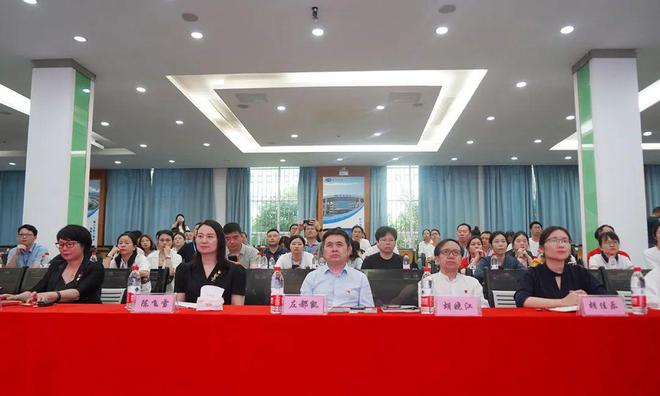 绿之韵党委开展“青春无畏 奋斗不止”五四青年节主题党日活动