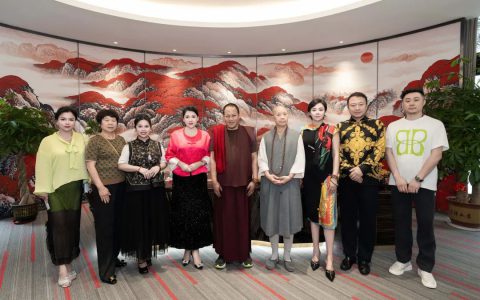 盛世能源投资集团董事长王洪亮、丹增志美仁波切一行莅临富迪参观交流