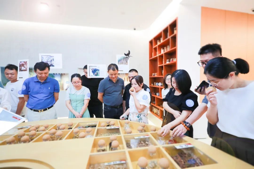 无限极主办的“2024年中药材合作伙伴专题交流会”在广州举办