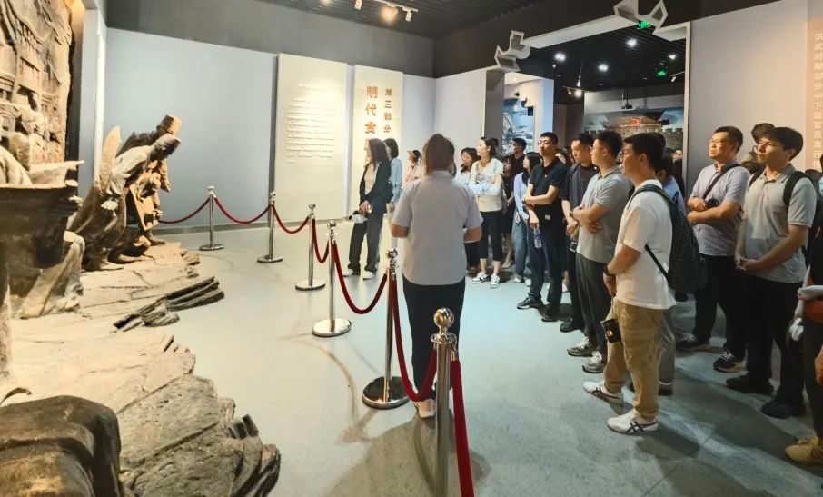 同仁堂集团各级党组织开展庆“七一”系列主题活动