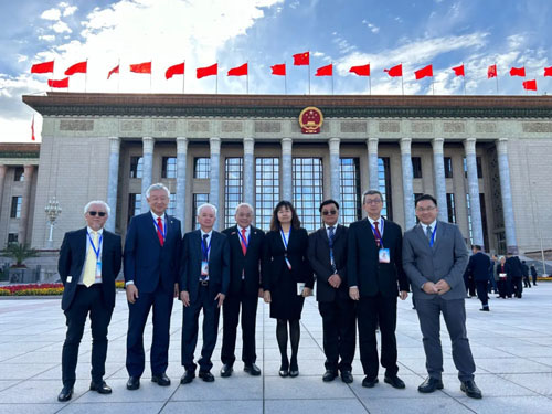 完美(中国)董事长古润金应邀出席国庆招待会