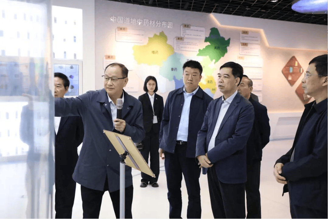福建省人大法制委员会主任委员薛云官带队调研安发生物