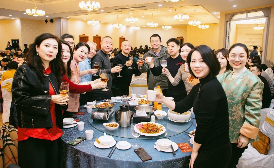 绿之韵集团2024年终总结表彰暨新春团拜会圆满举行