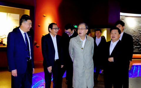 安惠|日本前驻华大使宫本雄二参观中华灵芝文化馆