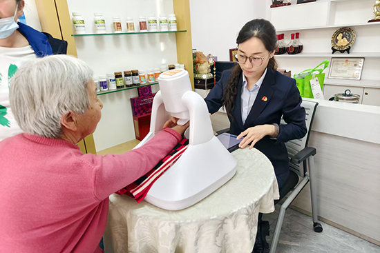 新时代辽宁联合流动党支部连续开展八场“健康同行三十载 携手共进创未来”志愿服务行动