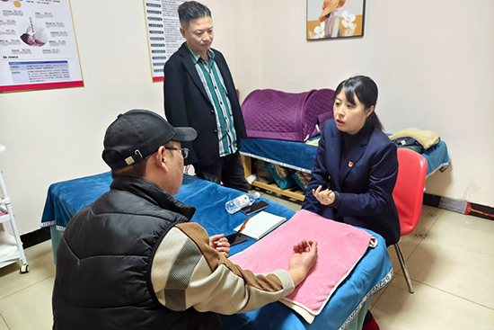 新时代辽宁联合流动党支部连续开展八场“健康同行三十载 携手共进创未来”志愿服务行动