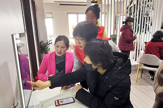 新时代辽宁联合流动党支部连续开展八场“健康同行三十载 携手共进创未来”志愿服务行动
