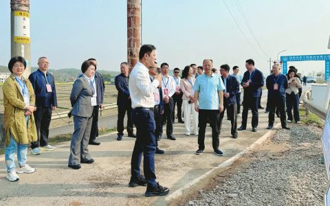 绿之韵胡国安应邀参加全市 “一江六河”堤防建设情况集中视察