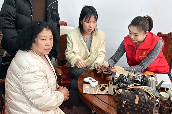 新时代辽宁联合流动党支部连续开展八场“健康同行三十载 携手共进创未来”志愿服务行动