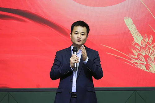 聚力前行 新时代三十周年宣讲会走进湖北武汉