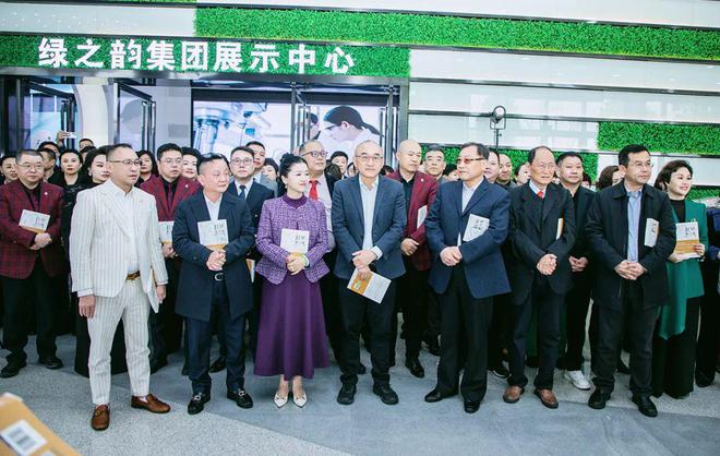 《洞见的力量》周年回响｜绿之韵胡国安董事长个人专著签售会再现盛况